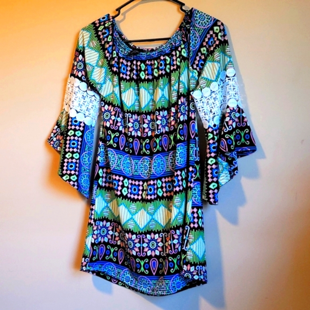 WinWin Tunic NWOT